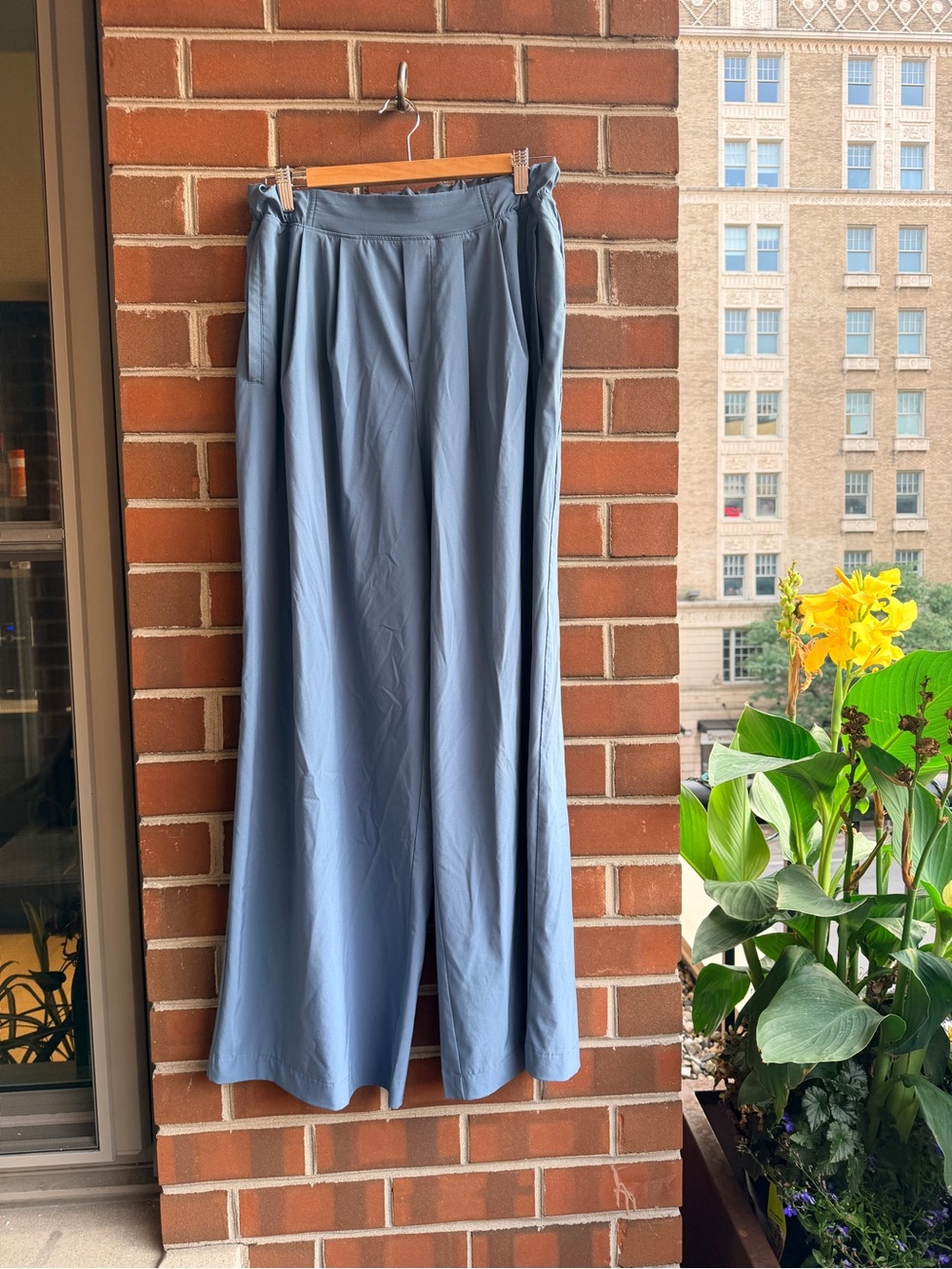 Te Verde Wide-Leg Pants in Dusty Blue